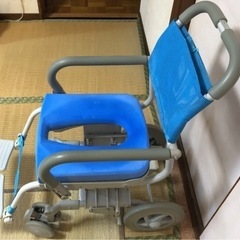 ウチエ　水回り車椅子　