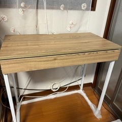 【無料】ロウヤ　テーブル