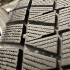 スタッドレス　ブリザック　４本セット