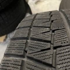 スタッドレス　ブリザック　４本セット