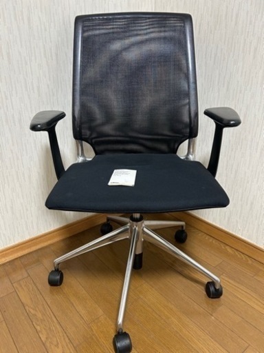 vitra Meda chair ヴィトラメダチェア　オフィスイス