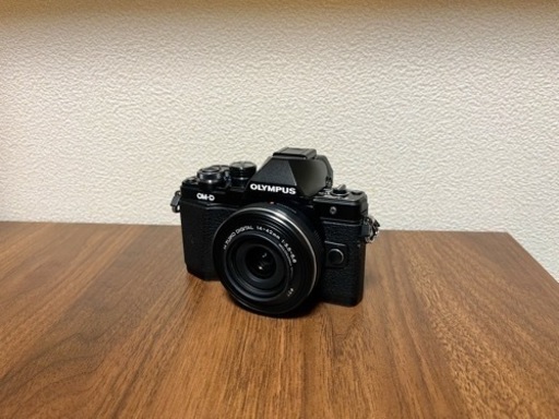 OLYMPUS OM-D em10 MarkII レンズキット