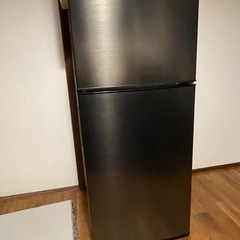 ※終了しました　2019年製　冷蔵庫　黒