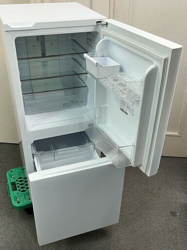 Hisense 二ドア冷蔵庫 ホワイト　HR-G13A-W 134L 2019年 Hisense 二ドア冷蔵庫 ホワイトHR-G13A-W 134L 2019年
