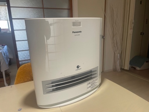 Panasonic 加湿セラミックファンヒーター
