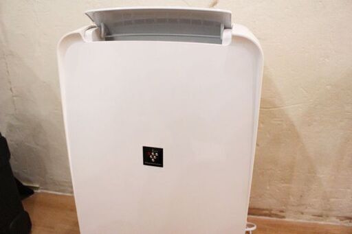 シャープ★除湿機★2021年★比較的美品★動作確認済★配送無料 ☆ジモティ割あり☆ SHARP 除湿器 21年製 動作確認／クリーニング済み