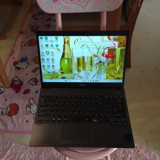 お取引決定しました.超美品！爆速！高解像度液晶！フルHD液晶！薄型！軽量！