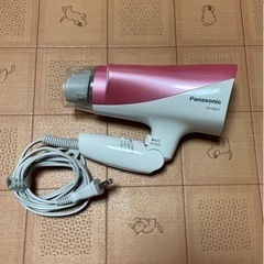 パナソニックPanasonicドライヤー　ピンク