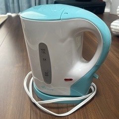 新品　電気ポット