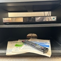 液晶カラーテレビ52インチとBlu-rayレコーダー(テレビ台付) 液晶カラーテレビ52インチとBlu-rayレコーダー(テレビ台付)