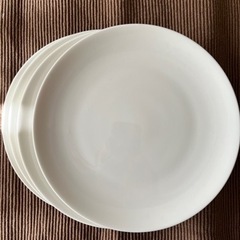 白いお皿4枚