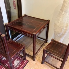 アジアンテーブルと椅子２脚セット　竹