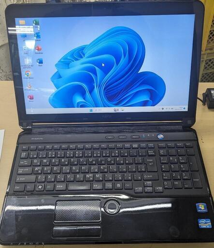 6ヶ月保証（Windows 11+Office2021年）FUJITSU LIFEBOOK AH56/E