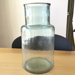 ガラス製フラワーベース　花瓶