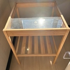 【美品】IKEA ベッドサイドテーブル　ネスナ