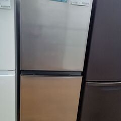 ★ジモティ割あり★ AQUA 冷蔵庫 135L 22年製 動作確認／クリーニング済み MT377 ☆ジモティ割あり☆ AQUA 冷蔵庫 135L 22年製 動作確認／クリーニング