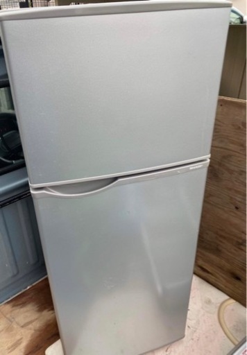 福岡市内配送無料　シャープ SHARP SJ-H12B-S [直冷式冷蔵庫 （118L・右開き） 2ドア シルバー系