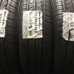 新品 YOKOHAMA BluEarth-Es ES32 175/70R14 14インチ 夏タイヤ 4本 21年製 シエンタ ポルテ ヴィッツ フィット等　(VTF870) 