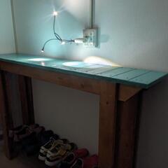 DIYの収納ラック付きサイドボード/テーブル。 廊下に最適！