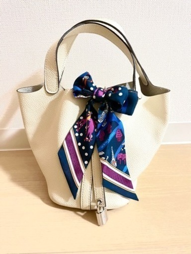 【美品】ハンドバッグ