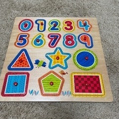 【中古】ベビー　パズル　数字と形