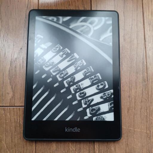 アマゾンの電子書籍　Kindle Paperwhite 第11世代　防水機能搭載 をお譲りします