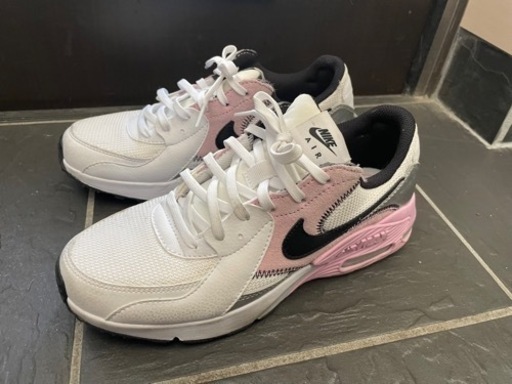 NIKE 美品　一回のみ使用　24.5cm