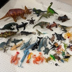 恐竜と海の生き物のまとめおもちゃ