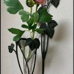 アンティーク  鉄製　フラワーベース　壁掛け花瓶