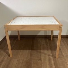 お譲り先決定しました。IKEA 子供用　テーブルと椅子3脚