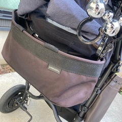 ベビーカーセット（エアバギー1台、コンビ1台、レインカバー、防寒具他）