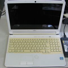 fujitsu lifebook ah53/j　ノートパソコンS...