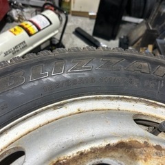 キャンター、エルフ2t  185/85R16 6本　5穴　ホイールスタッドレスセット