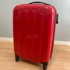 スーツケース 赤 機内持ち込み