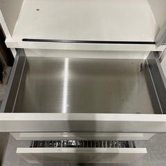 🌸新生活応援🌸 値下げ中‼️ 高級家具🌿‬ 美品🌟 スライドドア カリモク家具 収納棚 食器棚 大人気色 キッチンボード ホワイト