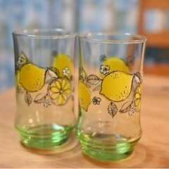 レモン柄のグラス　昭和レトロ　生活雑貨 食器 コップ、グラス