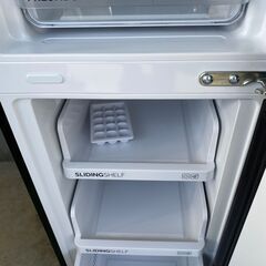 【美品】【糸島市内 送料無料】ハイアール 超スリムボディ 冷蔵庫 JR-SX21A  2023年製 208L ＃37288-1-150