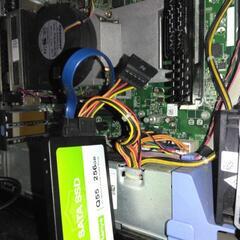 HDD→SSD換装作業いたしますの画像