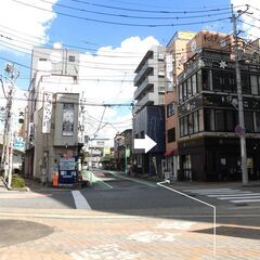 飲食店経験者歓迎　時給1,300円～　正社員登用有　駅1分　の画像