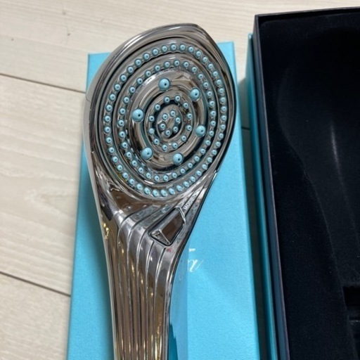 ReFa シャワーヘッド ホワイト/シルバー リファファインバブル Sに新色