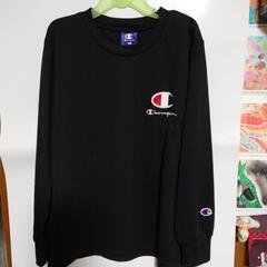 子供用ChampionロングＴシャツ新品、未作用