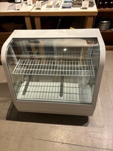 冷蔵ショーケース30000円\n