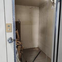 冷蔵庫　ジャンク　保管庫　倉庫に　プレハブ冷蔵庫