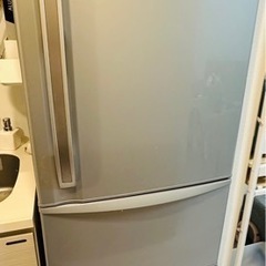 冷蔵庫　大型　2011年製