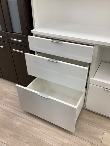 ニトリ3枚扉レンジボードのご紹介！（トレファク寝屋川） - 食器棚  