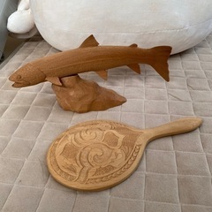 木彫りの魚置き物、アイヌ手鏡