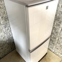 全国送料無料★3か月保証★冷蔵庫★シャープ★2019年★137L★SJ-14E6-KW★R-457
