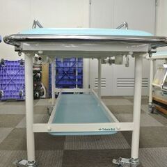 高田ベット ほぼ未使用の医療用ストレッチャー（マットカラー：ブルー）