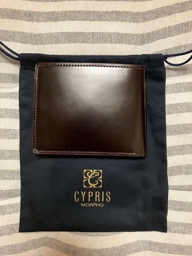 CYPRIS二つ折り財布　新品未使用品！