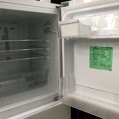 新生活応援！ハイセンス 冷蔵庫 HR-G13B 2021年製 2ドア 2ドア冷蔵庫 134L 自動霜取り ホワイト 木目 ガラストップ 白 冷凍庫 大容量 BIG 大きい 静か シンプル 一人暮らし 二人暮らし 1K 家電 省エネ 新鮮 1人暮らし 2人暮らし おしゃれ 新生活 引越　クリーニング済 堺市 石津【ジャングルジャングルサカイ石津店】